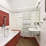 Hotel Edward Kelly 3*