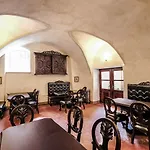 Edward Kelly فندق Český Krumlov