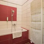 Edward Kelly فندق