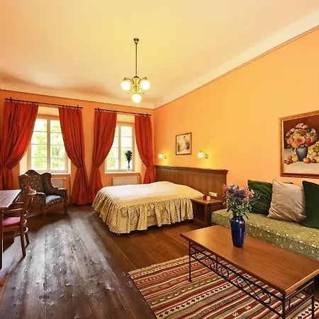 Hotel Hotel Edward Kelly 3*