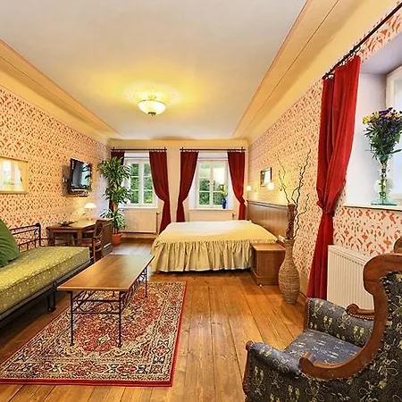 Hotel Hotel Edward Kelly 3*