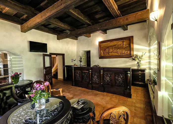 Edward Kelly Отель Чески-Крумлов