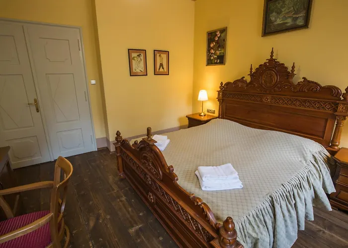 Edward Kelly Hotel 3*