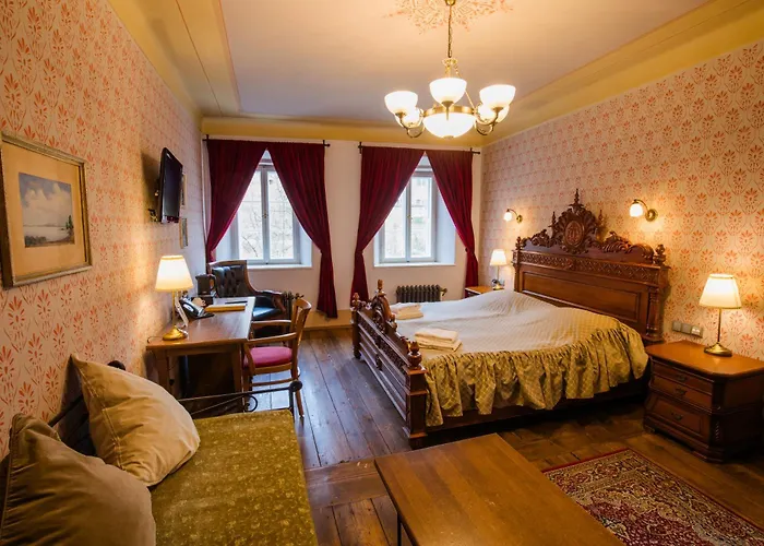 Edward Kelly Hotel 3*