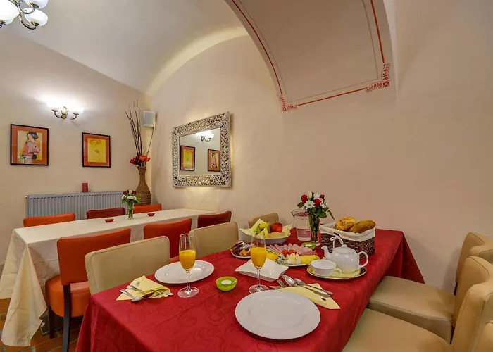 Edward Kelly Ξενοδοχείο