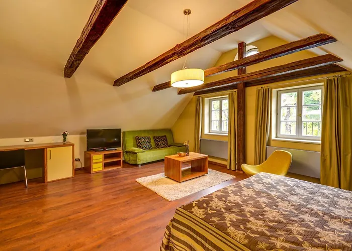 Edward Kelly Ξενοδοχείο