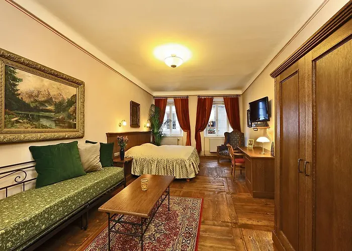 Edward Kelly 3* Český Krumlov